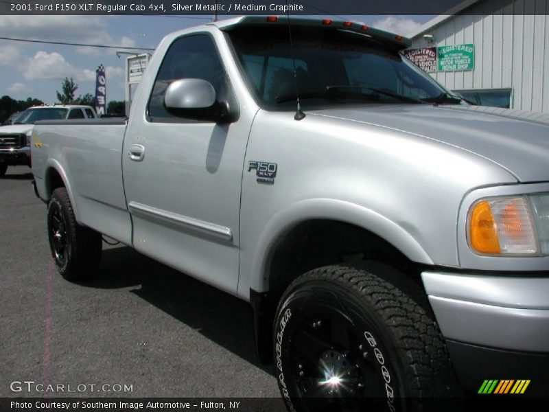 Silver Metallic / Medium Graphite 2001 Ford F150 XLT Regular Cab 4x4