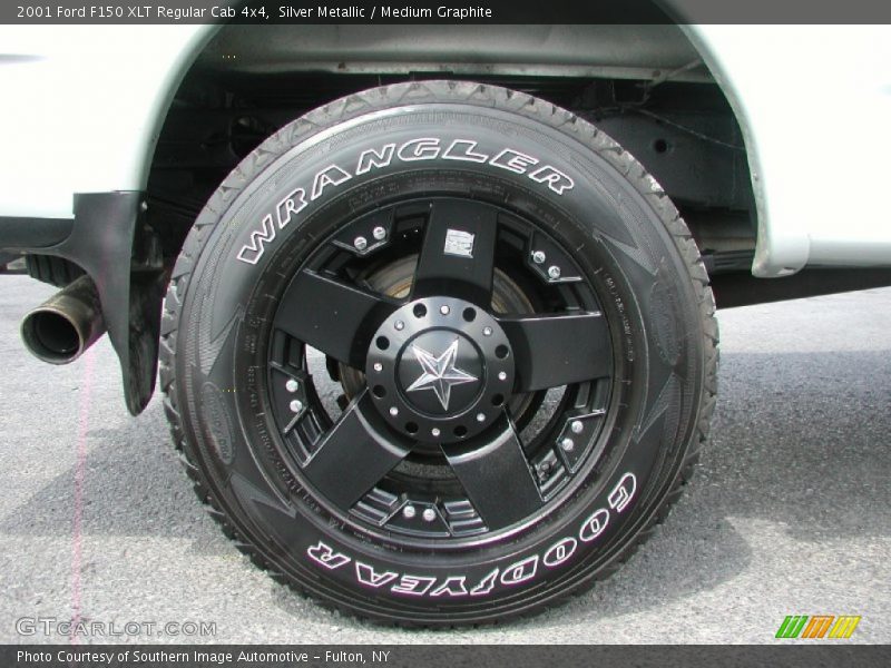 Silver Metallic / Medium Graphite 2001 Ford F150 XLT Regular Cab 4x4