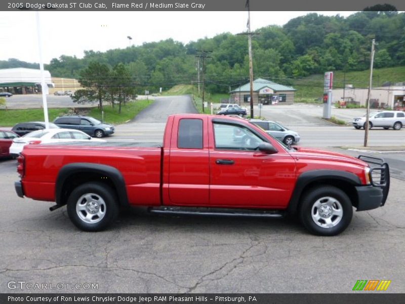 Flame Red / Medium Slate Gray 2005 Dodge Dakota ST Club Cab