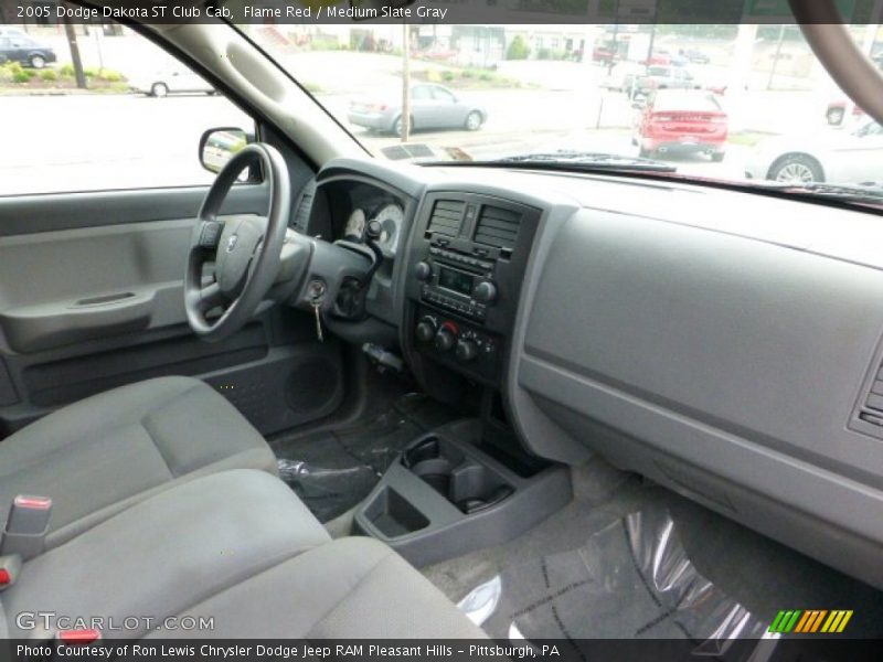 Flame Red / Medium Slate Gray 2005 Dodge Dakota ST Club Cab