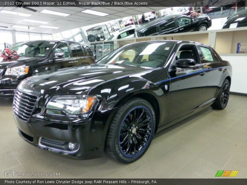 Front 3/4 View of 2012 300 S Mopar '12 Edition