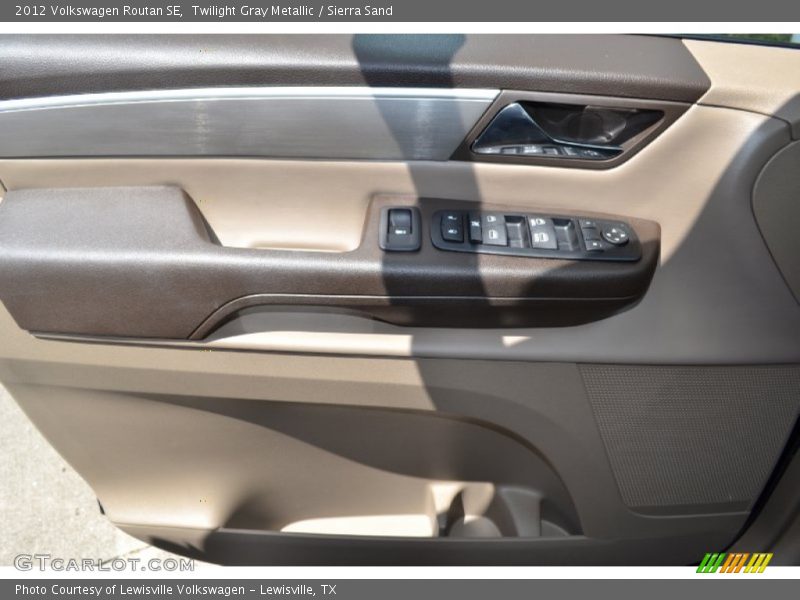 Twilight Gray Metallic / Sierra Sand 2012 Volkswagen Routan SE