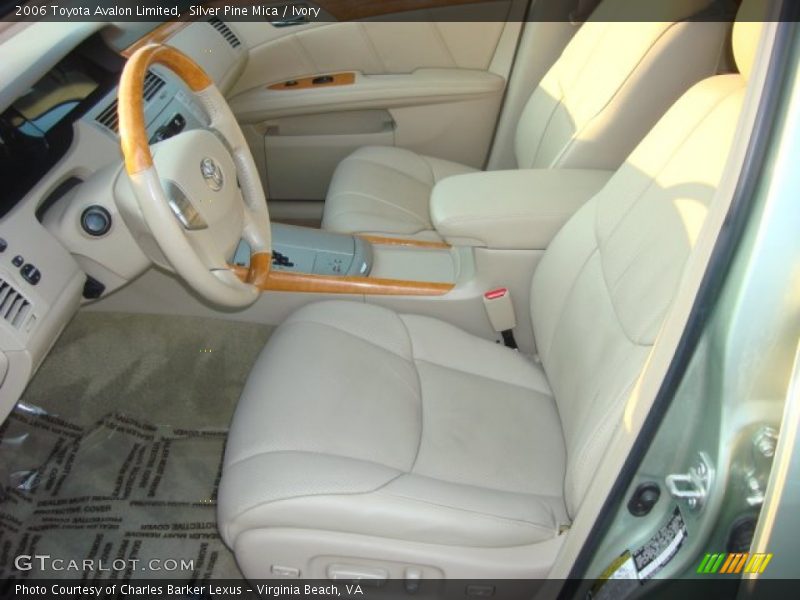 Front Seat of 2006 Avalon Limited