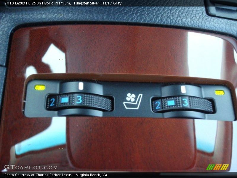 Controls of 2010 HS 250h Hybrid Premium