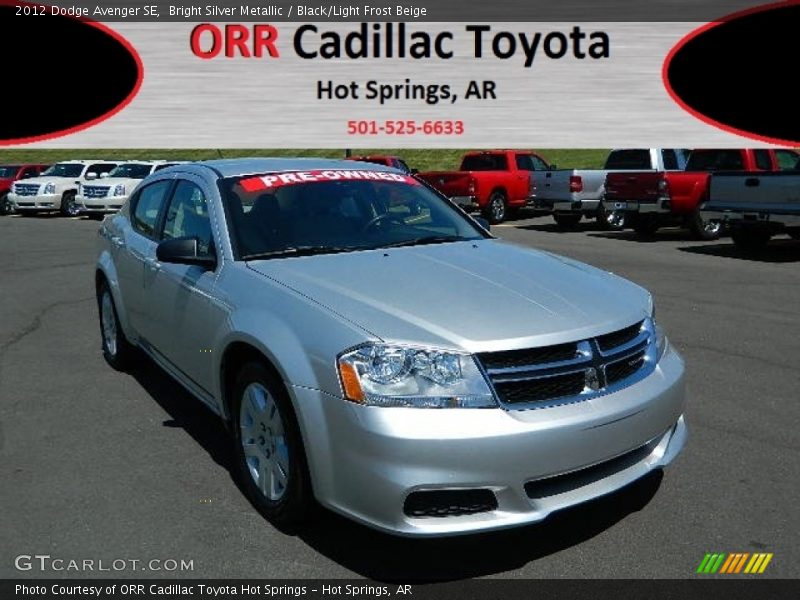 Bright Silver Metallic / Black/Light Frost Beige 2012 Dodge Avenger SE