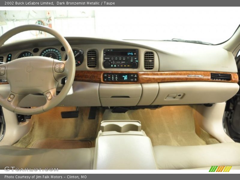 Dashboard of 2002 LeSabre Limited