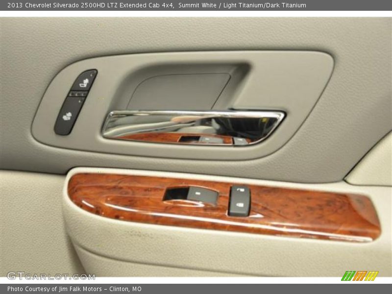 Summit White / Light Titanium/Dark Titanium 2013 Chevrolet Silverado 2500HD LTZ Extended Cab 4x4