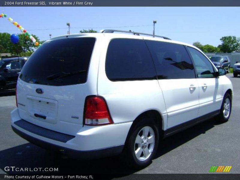 Vibrant White / Flint Grey 2004 Ford Freestar SES