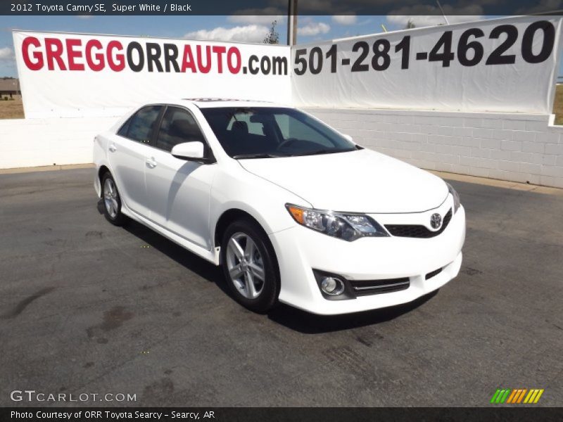 Super White / Black 2012 Toyota Camry SE