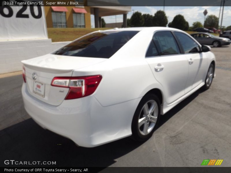 Super White / Black 2012 Toyota Camry SE