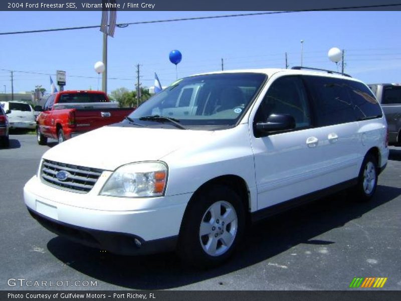Vibrant White / Flint Grey 2004 Ford Freestar SES