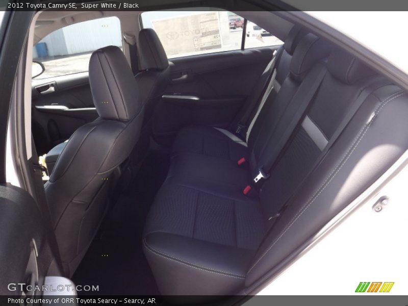 Super White / Black 2012 Toyota Camry SE