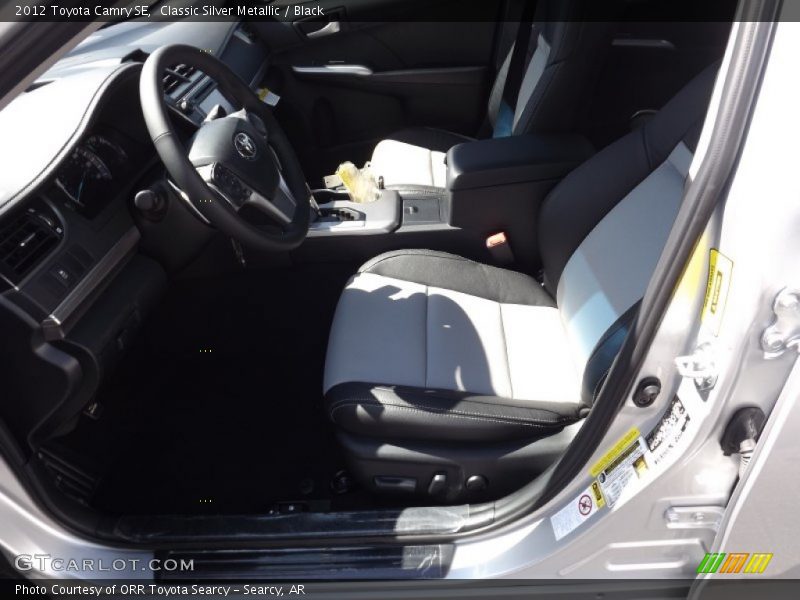 Classic Silver Metallic / Black 2012 Toyota Camry SE