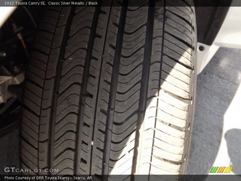 Classic Silver Metallic / Black 2012 Toyota Camry SE