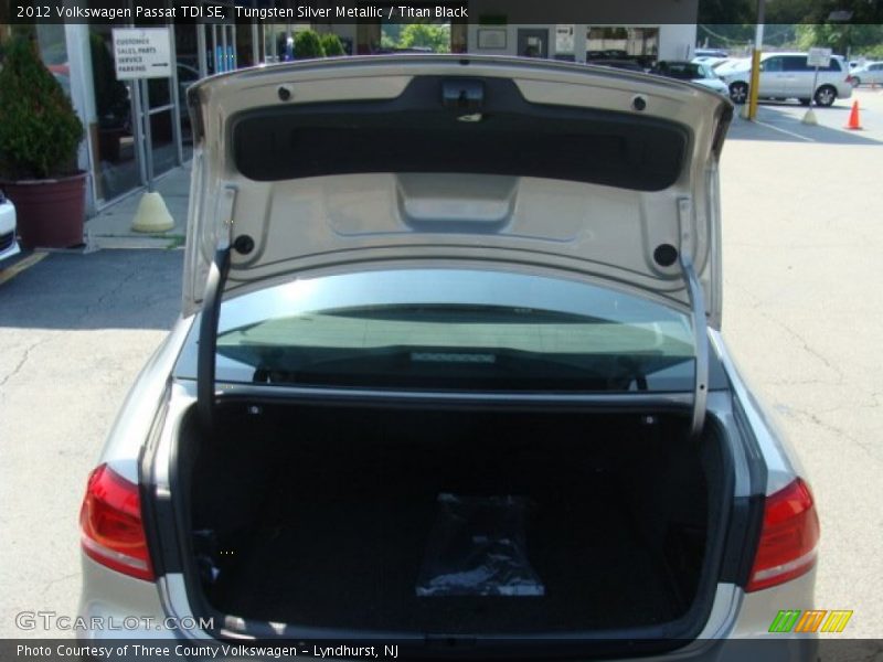 Tungsten Silver Metallic / Titan Black 2012 Volkswagen Passat TDI SE