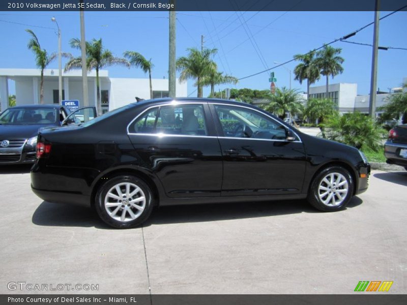 Black / Cornsilk Beige 2010 Volkswagen Jetta SE Sedan