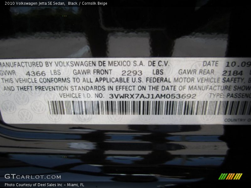 Black / Cornsilk Beige 2010 Volkswagen Jetta SE Sedan