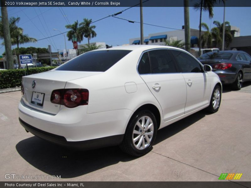 Candy White / Cornsilk Beige 2010 Volkswagen Jetta SE Sedan