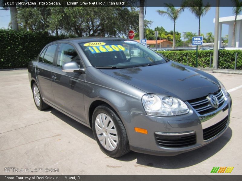 Platinum Grey Metallic / Titan Black 2010 Volkswagen Jetta S Sedan