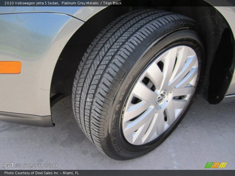 Platinum Grey Metallic / Titan Black 2010 Volkswagen Jetta S Sedan