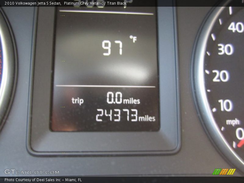 Platinum Grey Metallic / Titan Black 2010 Volkswagen Jetta S Sedan