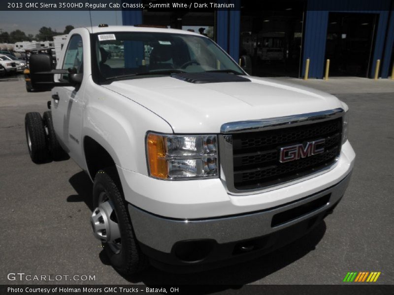 Summit White / Dark Titanium 2013 GMC Sierra 3500HD Regular Cab Chassis