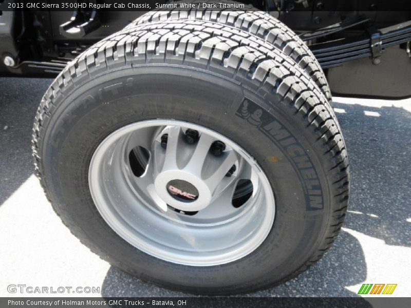 Summit White / Dark Titanium 2013 GMC Sierra 3500HD Regular Cab Chassis