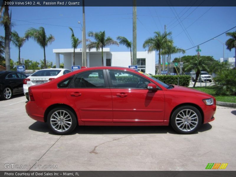 Passion Red / Quartz 2009 Volvo S40 2.4i