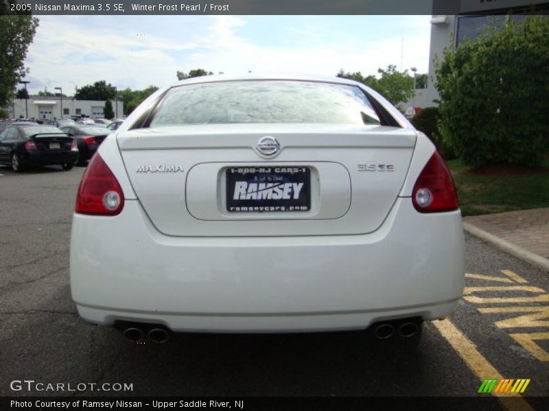 Winter Frost Pearl / Frost 2005 Nissan Maxima 3.5 SE