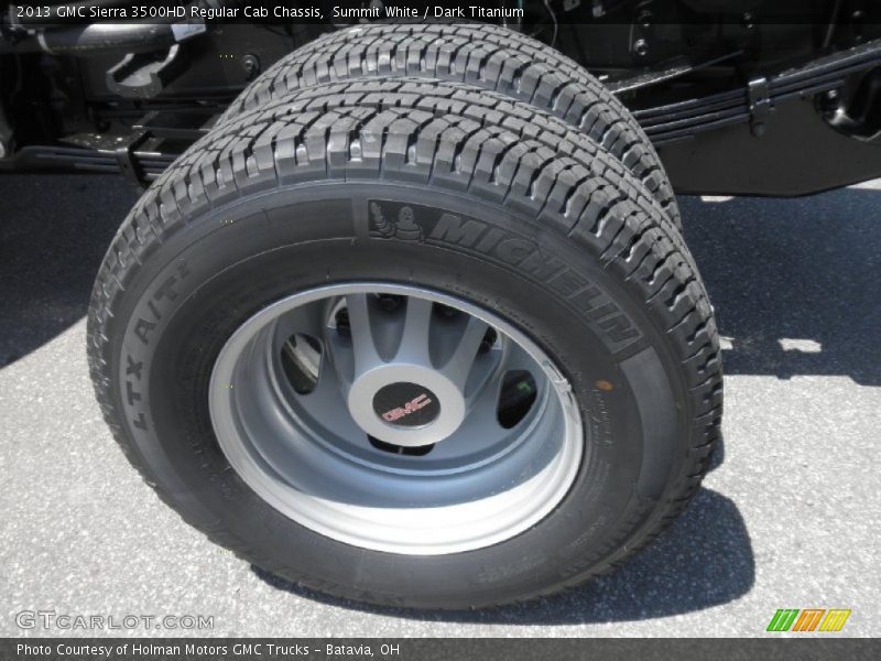 Summit White / Dark Titanium 2013 GMC Sierra 3500HD Regular Cab Chassis
