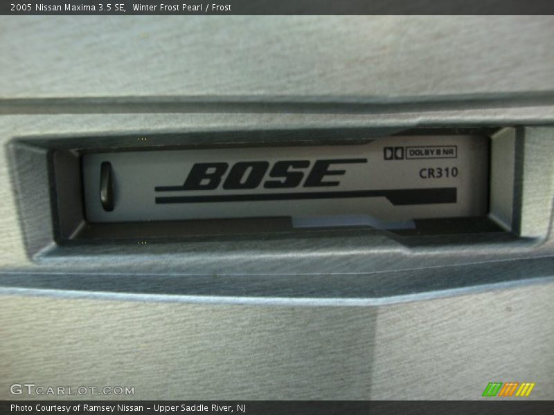 Winter Frost Pearl / Frost 2005 Nissan Maxima 3.5 SE