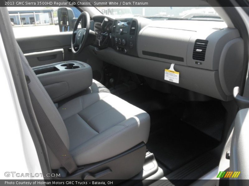 Summit White / Dark Titanium 2013 GMC Sierra 3500HD Regular Cab Chassis