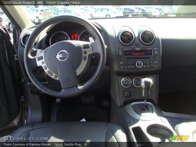 Dashboard of 2009 Rogue SL AWD