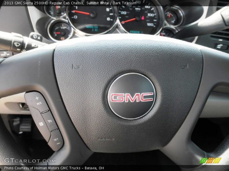 Summit White / Dark Titanium 2013 GMC Sierra 2500HD Regular Cab Chassis