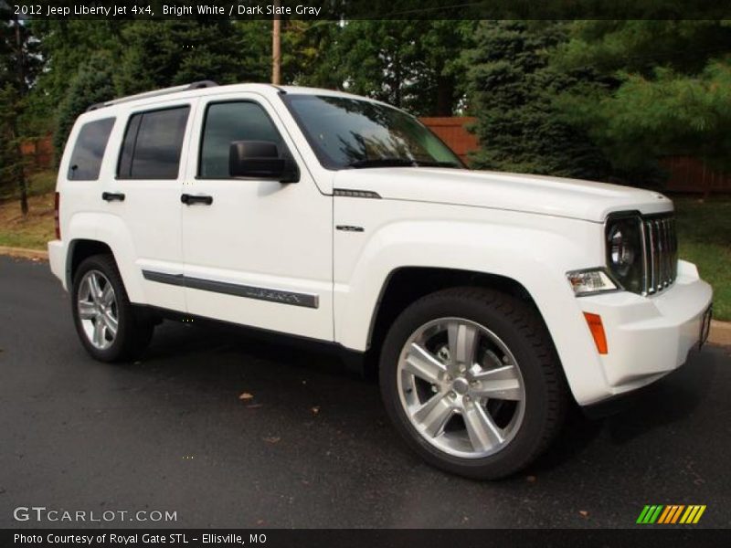 Bright White / Dark Slate Gray 2012 Jeep Liberty Jet 4x4