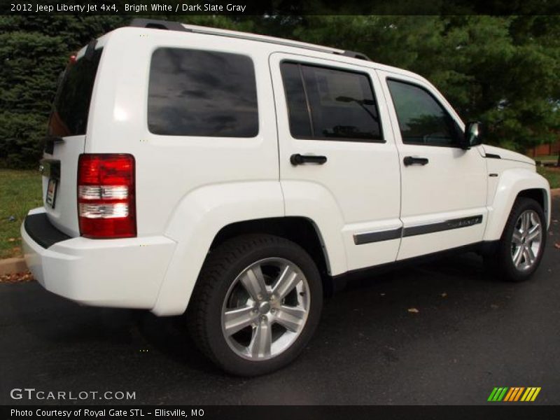 Bright White / Dark Slate Gray 2012 Jeep Liberty Jet 4x4