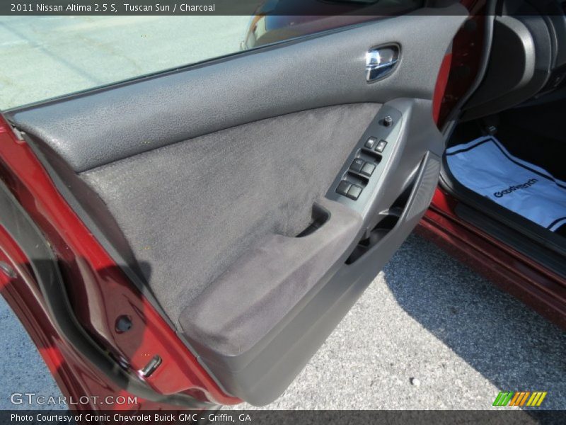 Tuscan Sun / Charcoal 2011 Nissan Altima 2.5 S