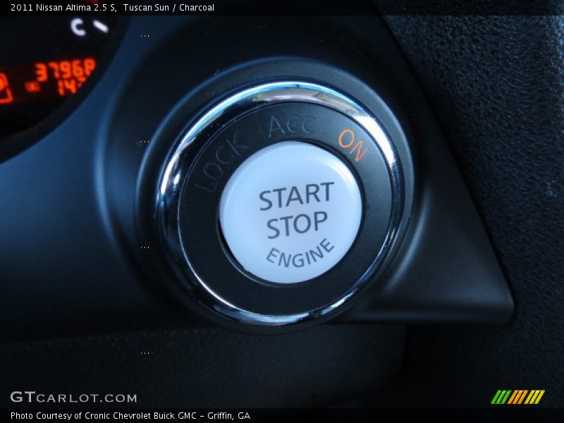 Tuscan Sun / Charcoal 2011 Nissan Altima 2.5 S
