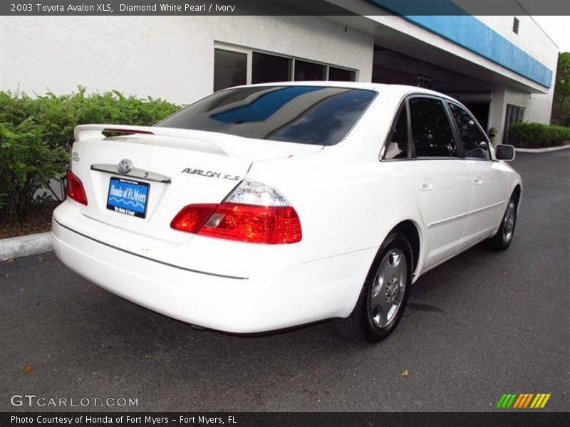 Diamond White Pearl / Ivory 2003 Toyota Avalon XLS