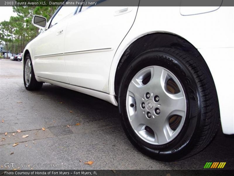  2003 Avalon XLS Wheel