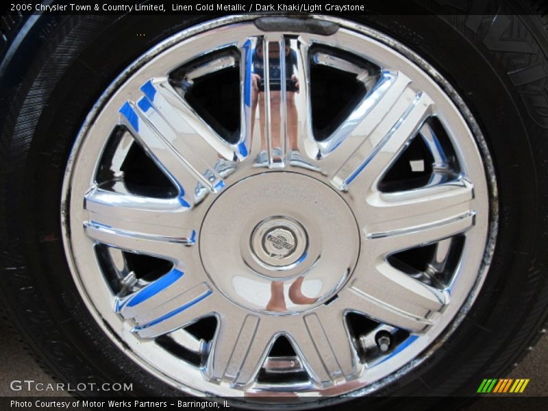Linen Gold Metallic / Dark Khaki/Light Graystone 2006 Chrysler Town & Country Limited
