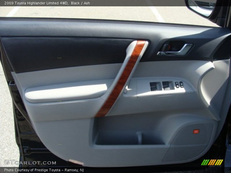 Black / Ash 2009 Toyota Highlander Limited 4WD