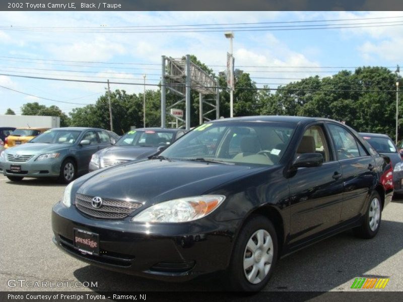Black / Taupe 2002 Toyota Camry LE