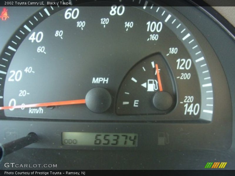 Black / Taupe 2002 Toyota Camry LE