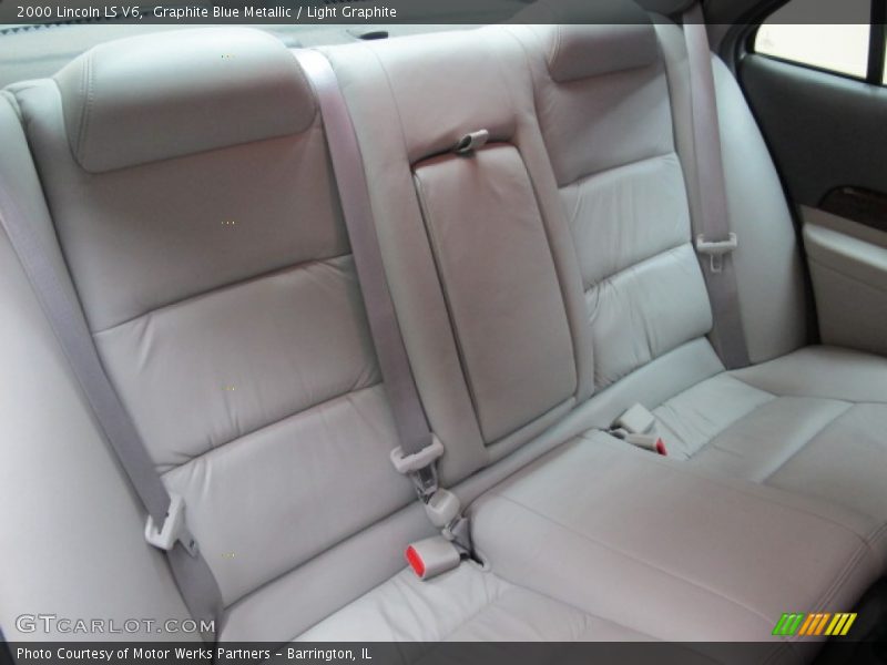 Rear Seat of 2000 LS V6