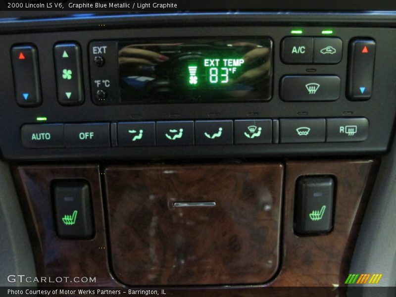 Controls of 2000 LS V6