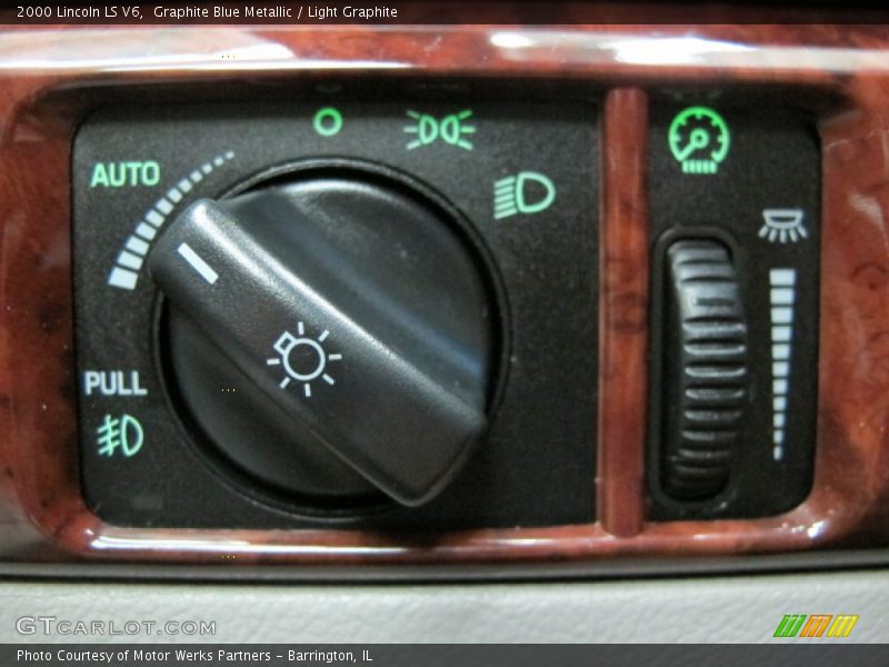 Controls of 2000 LS V6