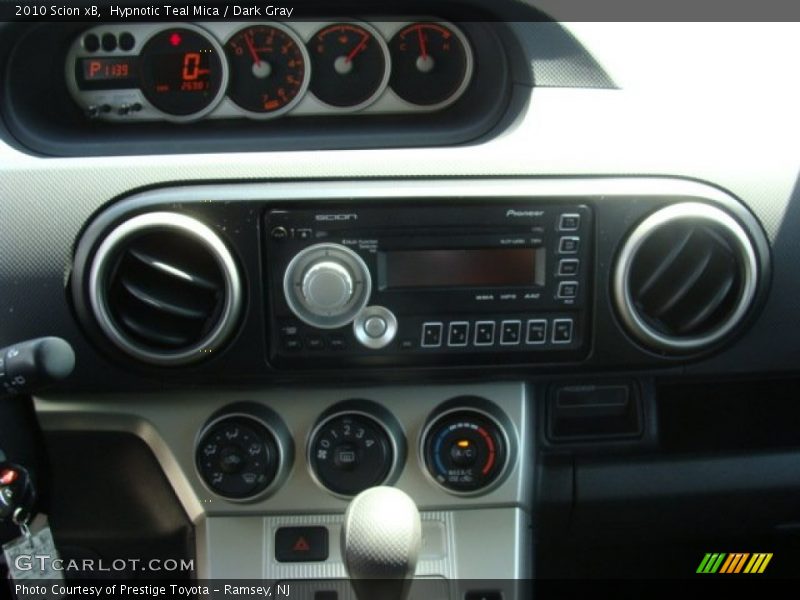 Controls of 2010 xB 
