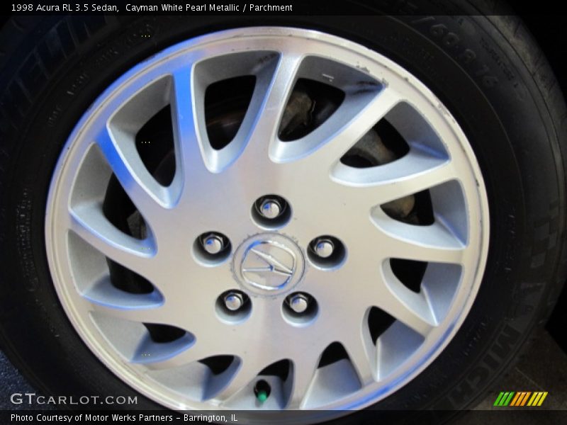 Cayman White Pearl Metallic / Parchment 1998 Acura RL 3.5 Sedan