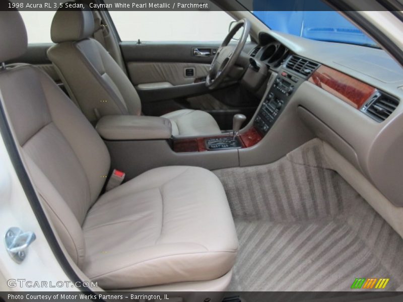 Cayman White Pearl Metallic / Parchment 1998 Acura RL 3.5 Sedan